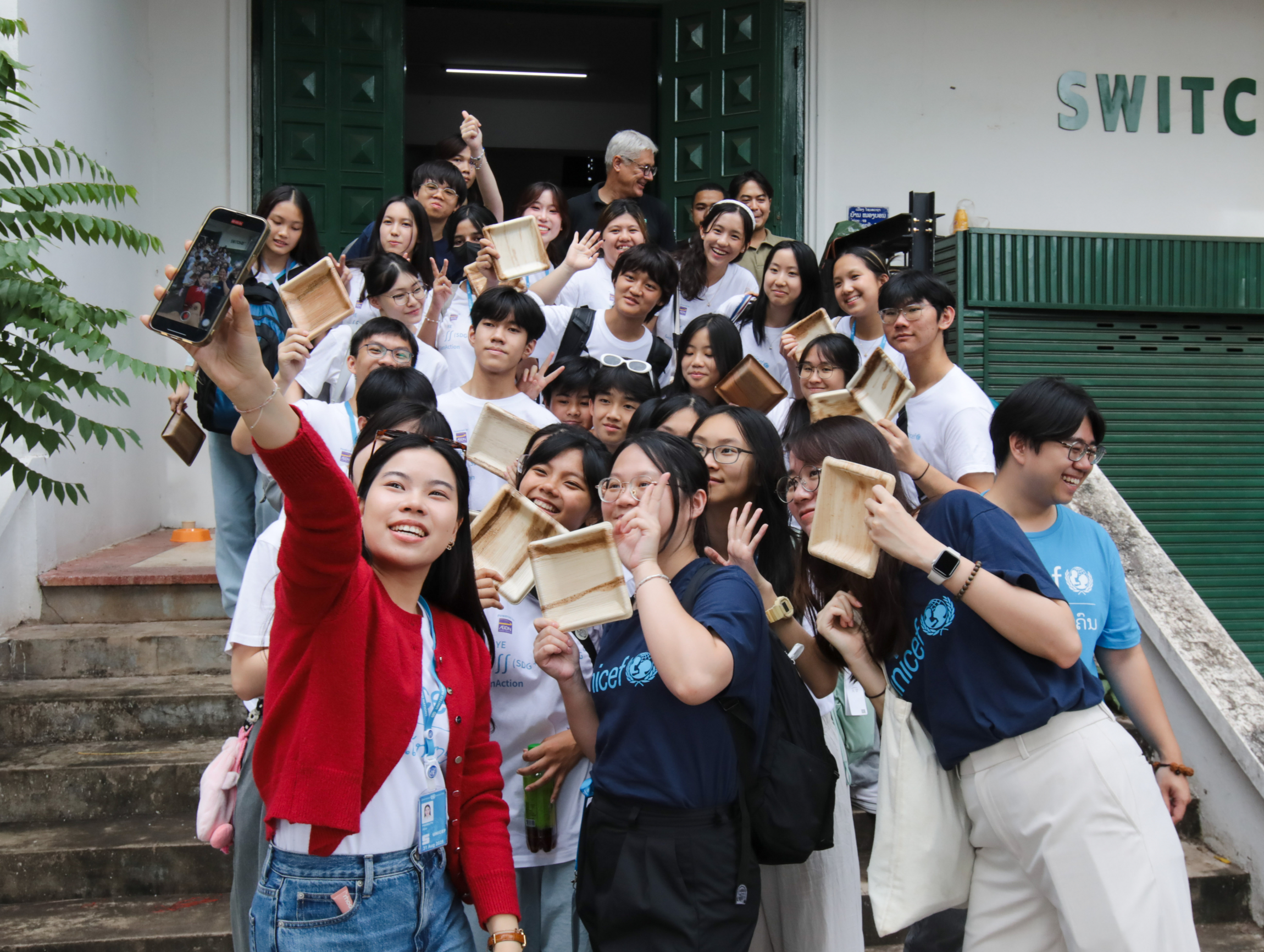 Self Photos / Files - Young people from Laos and Hong Kong take selfies